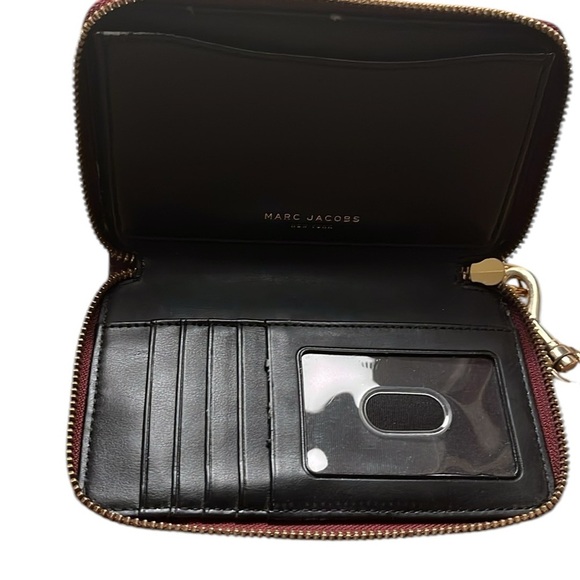 Marc Jacobs Leather Pomegranate Zip Wallet/ Keychain - Picture 3 of 7